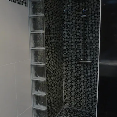 Maison L'ollivia - Terrasse - Parking Gratuit Semesterbostad Carcassonne